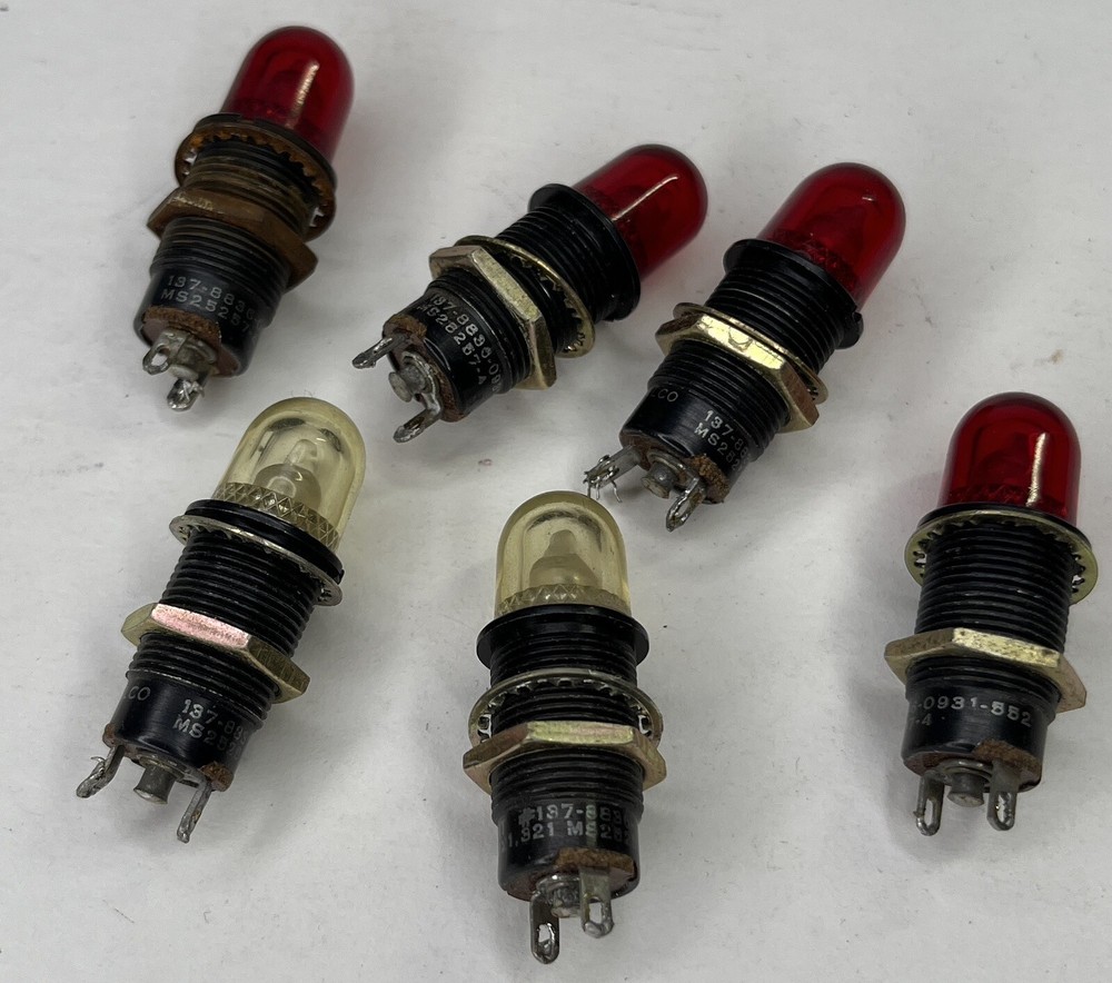 Dialco Indicator Lights Panel Red White MS25257-4 & -6 Lot Untested