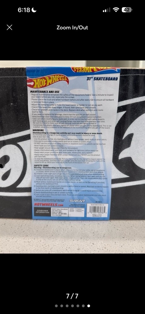 Hot Wheels Infinite Loop 31-inch complete skateboard