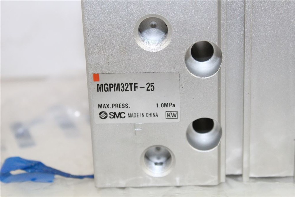 SMC MGPM32TF-25 Compact Cylinder