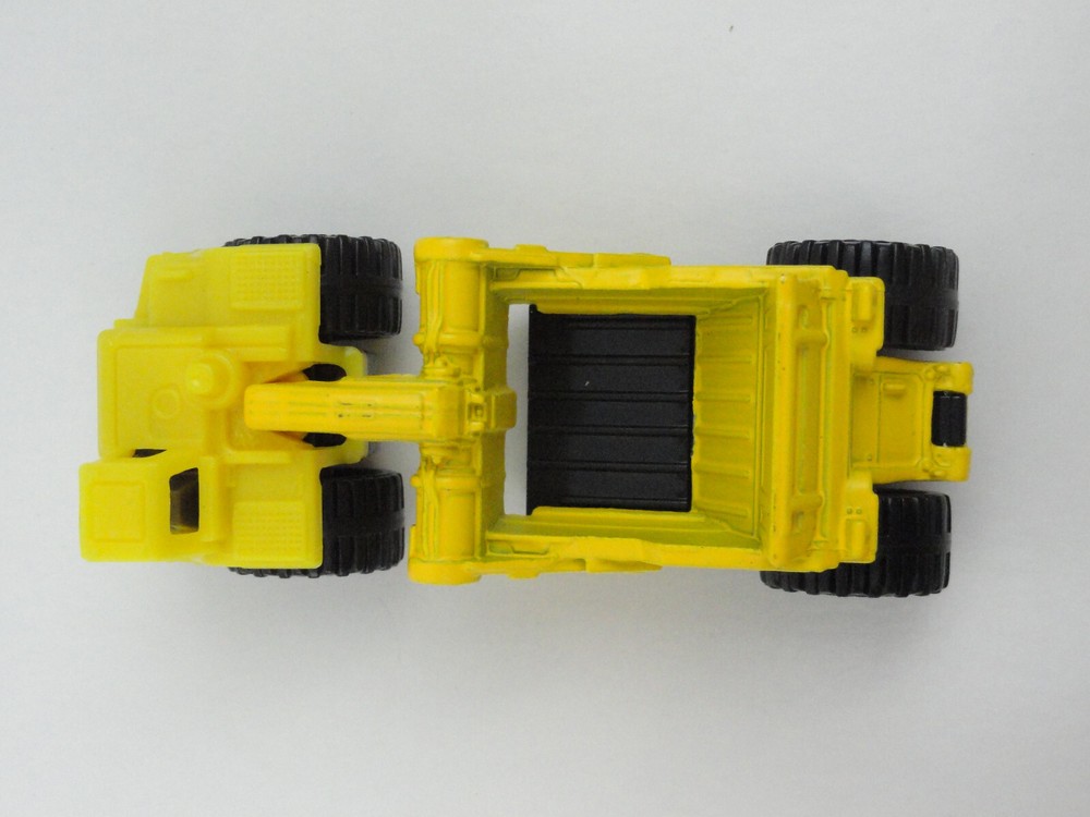 2010 Matchbox #40 Scraper (Yellow #59) - LOOSE