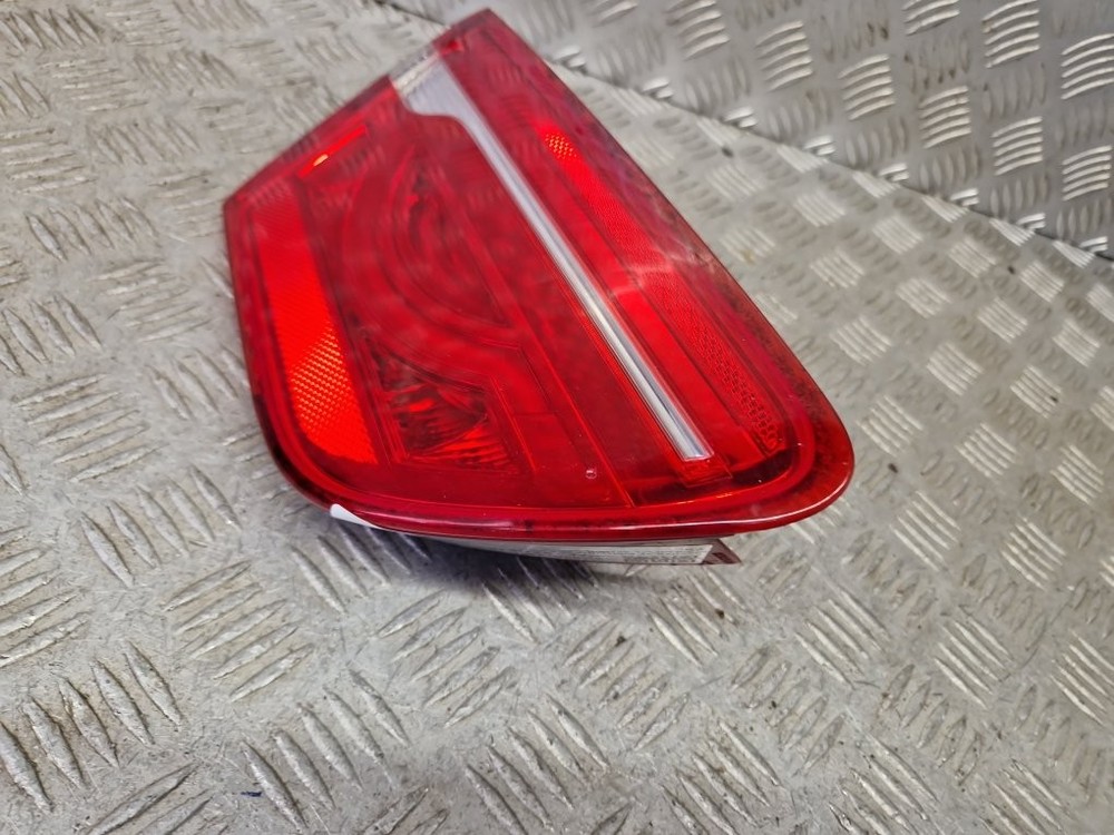 JAGUAR XE REAR LIGHT PASSENGER SIDE INNER 2015