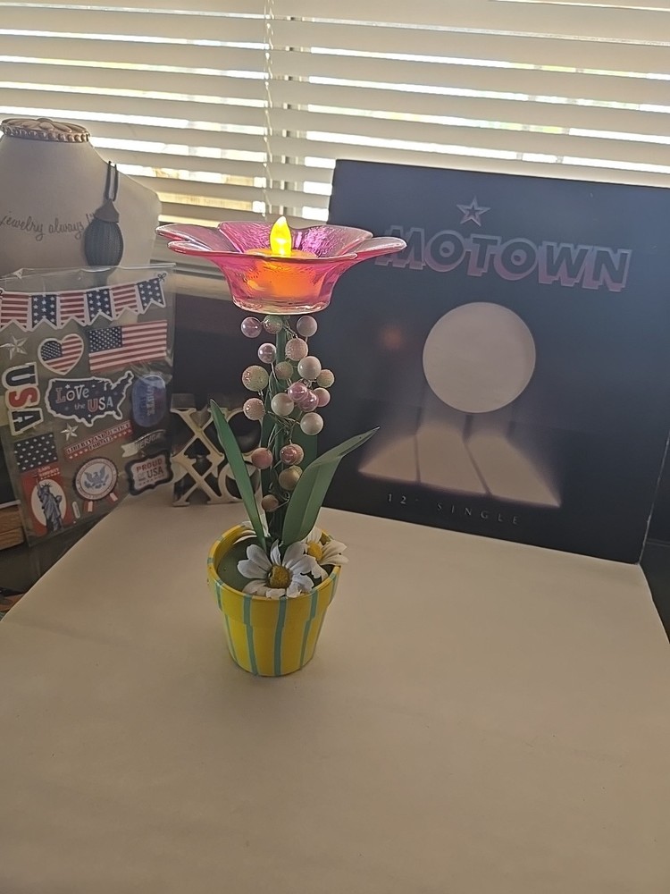 Flower W/tealight Decor