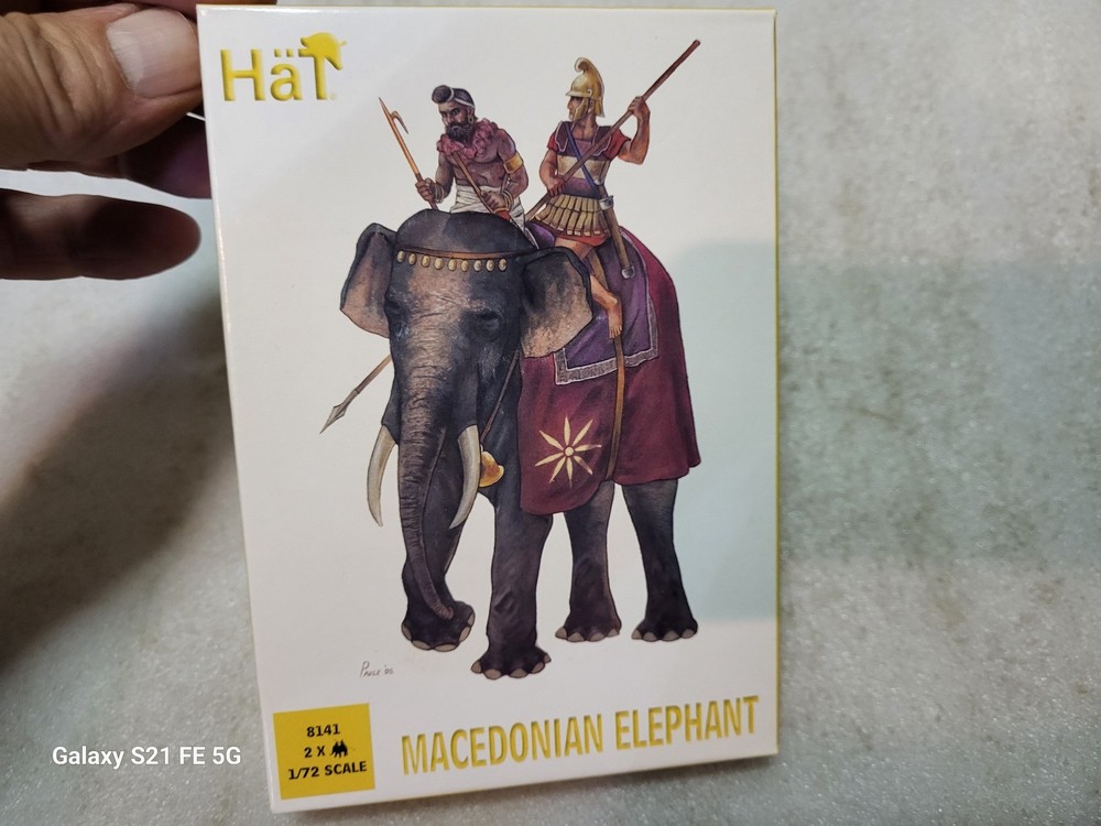 Hat Industries Macedonian Elephant Model (2) Kit 1/72 #8141