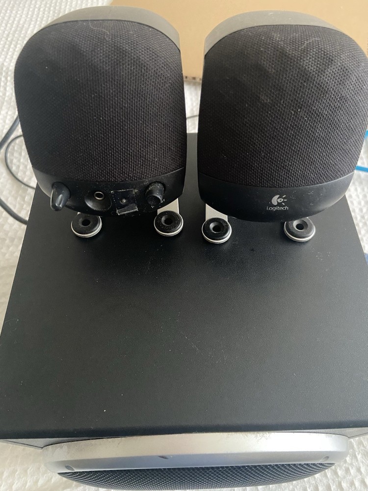 Logitech Z-340 Computer Subwoofer And Speaker System. subwoofer Two satellite Sp