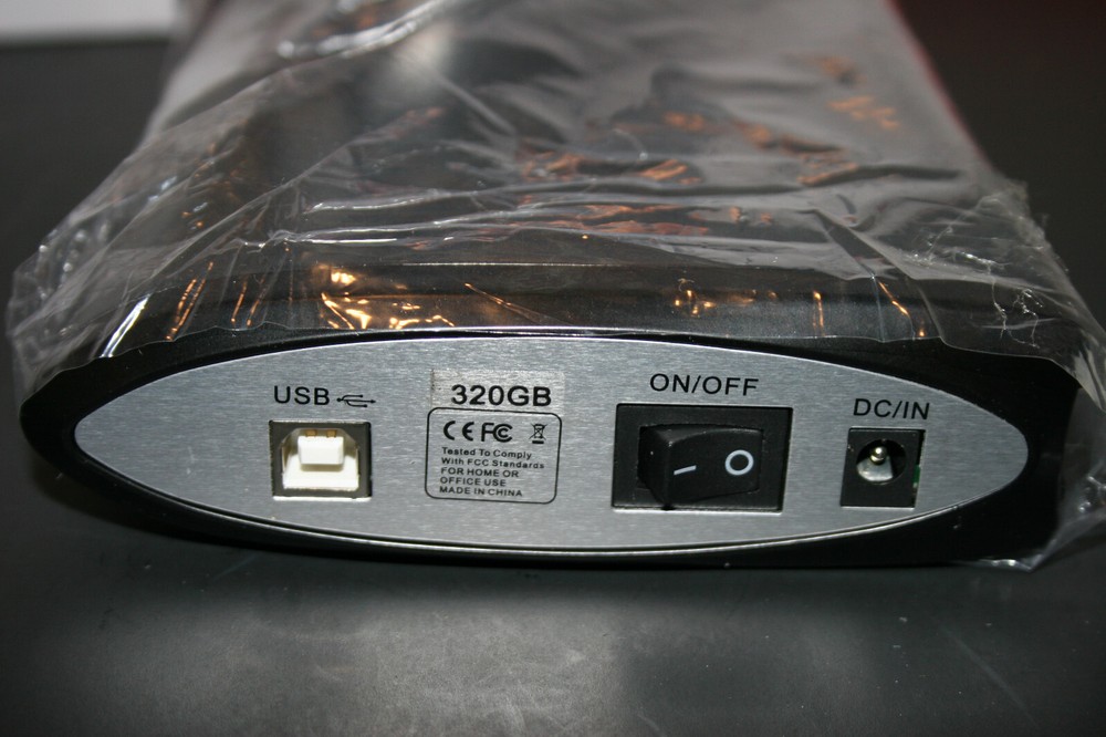 I/O Magic Gigabank 320 GB External Hardrive High Speed USB 2.0