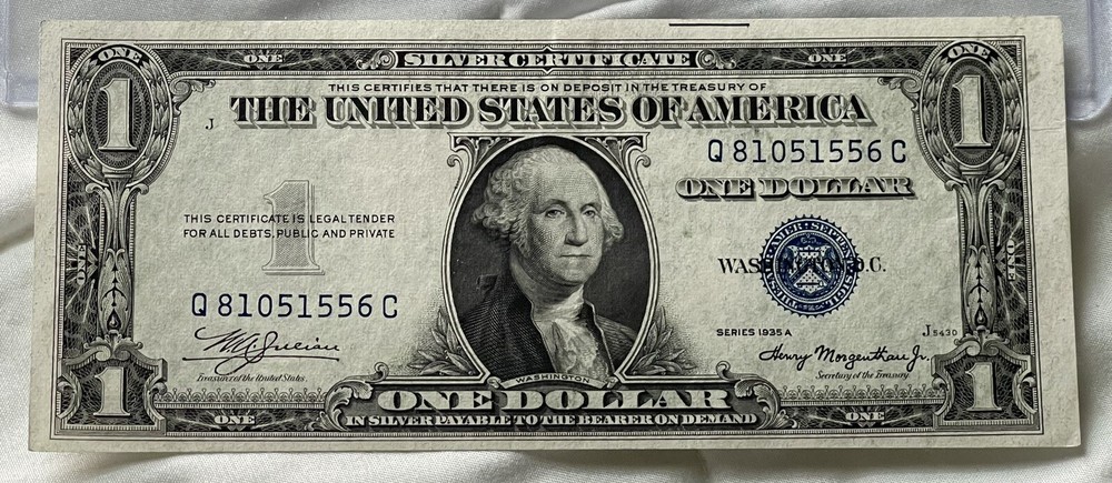 1935 Silver Certificate $1.00 note wide Right side margin ERROR No Wrinkles
