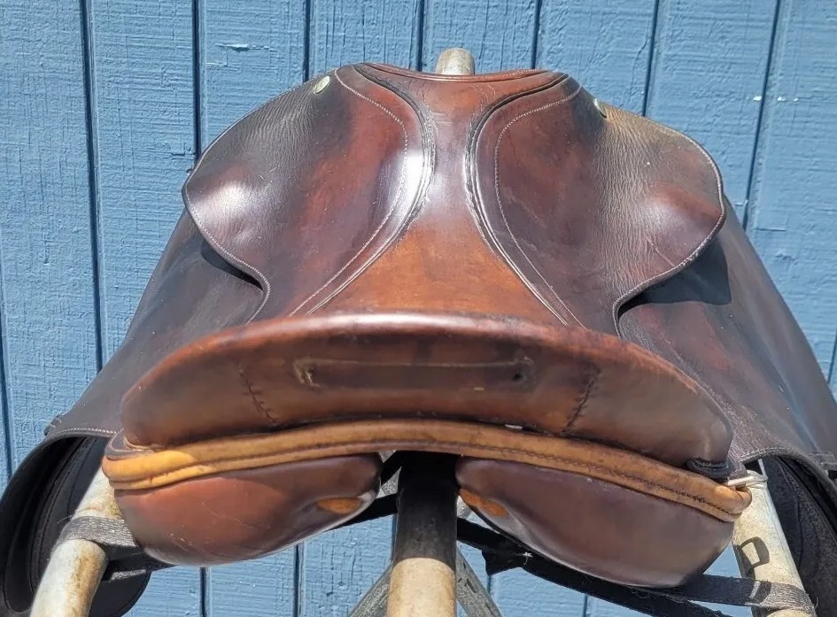 Whippy 17.5" Close Contact Saddle