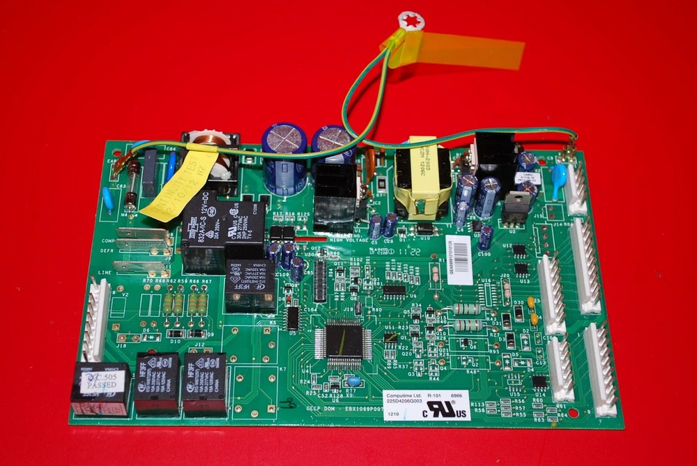 GE Refrigerator Control Board - Part # 225D4206G003