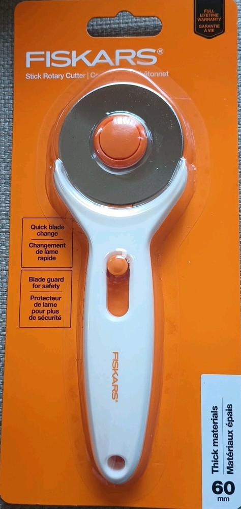 FISKARS STICK ROTARY CUTTER 60MM (160330)