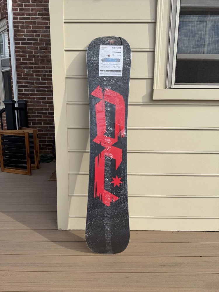 DC Media Blitz Snowboard 150cm Multicolor 2x4 Binding Pattern ADYSB03000