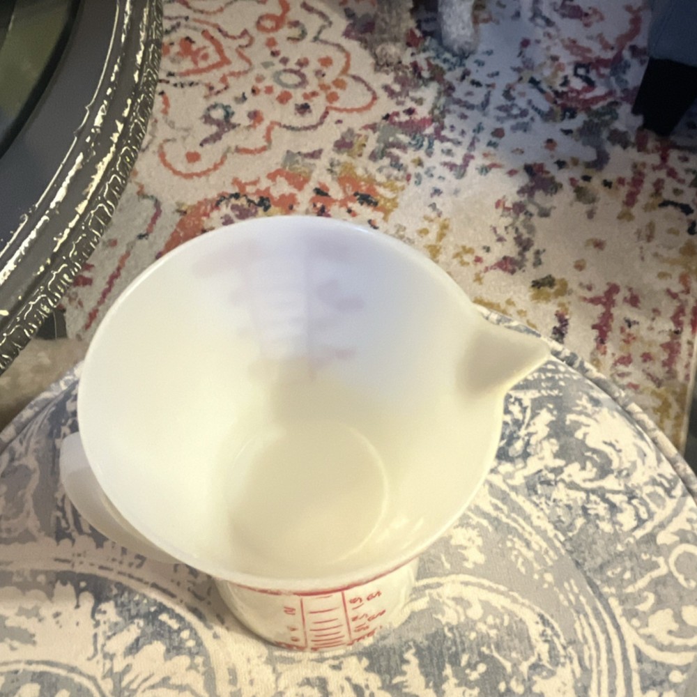 Tupperware White Dual-Sided Plastic Liquid Measuring Cup 1 Cup 8 oz