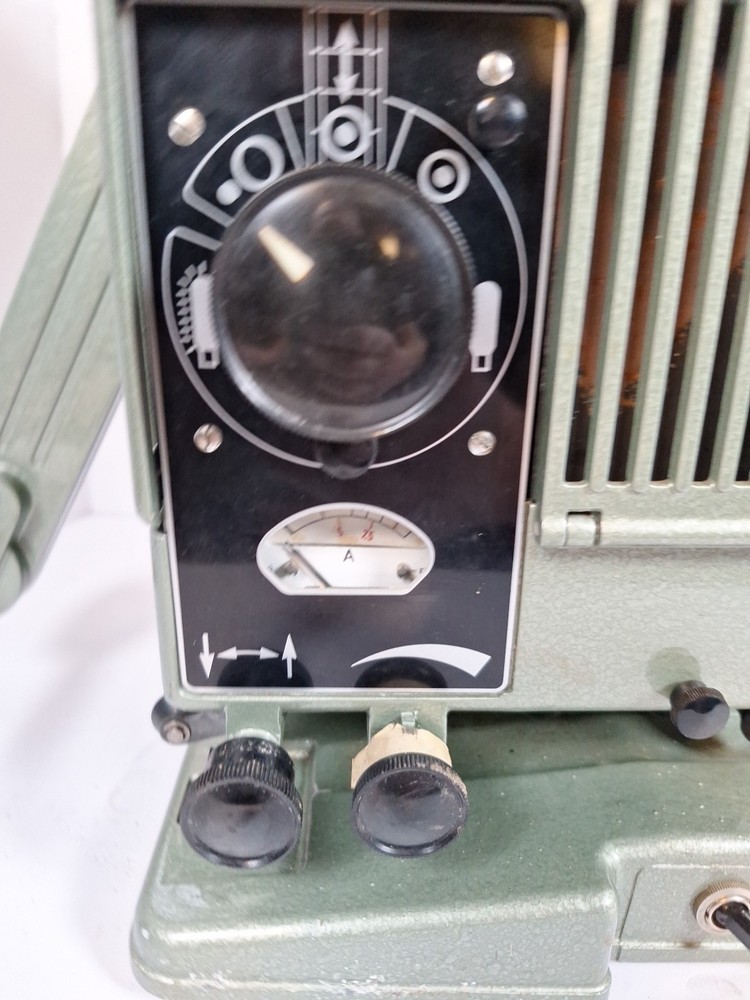 Stunning Vintage SIEMENS 2000 16mm (Untested) Read Discription