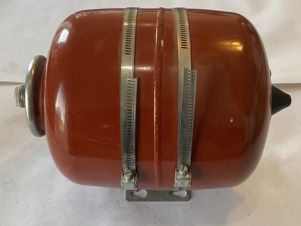 REFLEX  POTABLE WATER EXPANSION VESSEL 8L 10 Bar