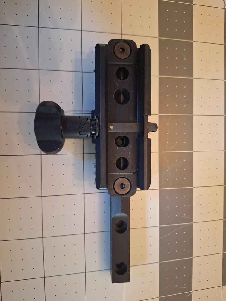 PVS 4 Scope Mount Rail
