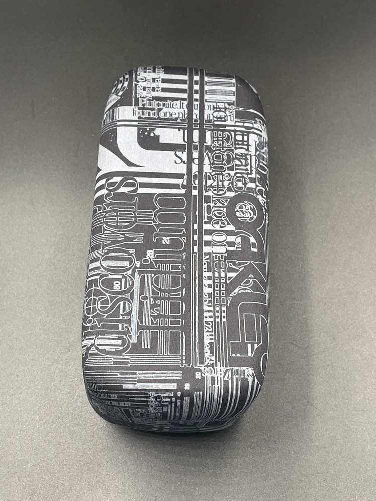Oakley Square O Black Headliner Graphics Case