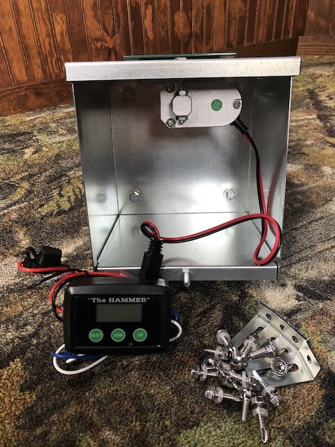 THE HAMMER FLAT TOP feeding system