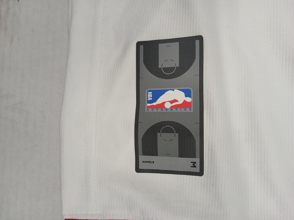 PHILLADEPHIA SEVENTY SIXITY .JERZY SIZE MEDIUM.