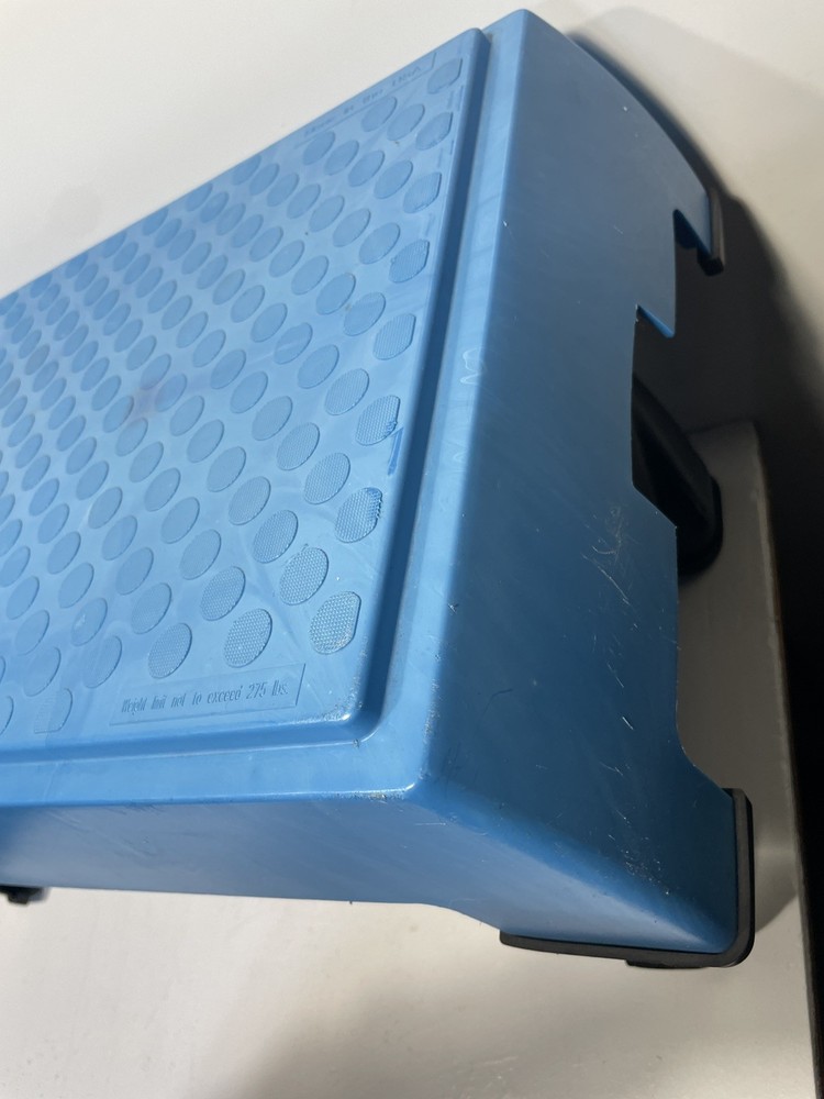 The Firm Box Adjustable Step 7 Rubber Feet - Missing 1 Foot