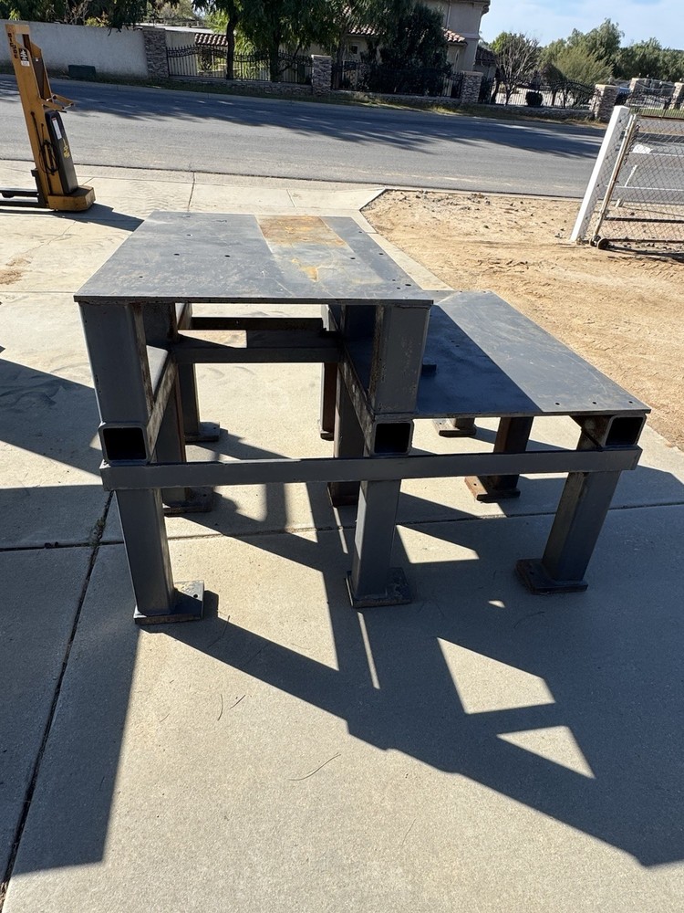 52x42" welding table