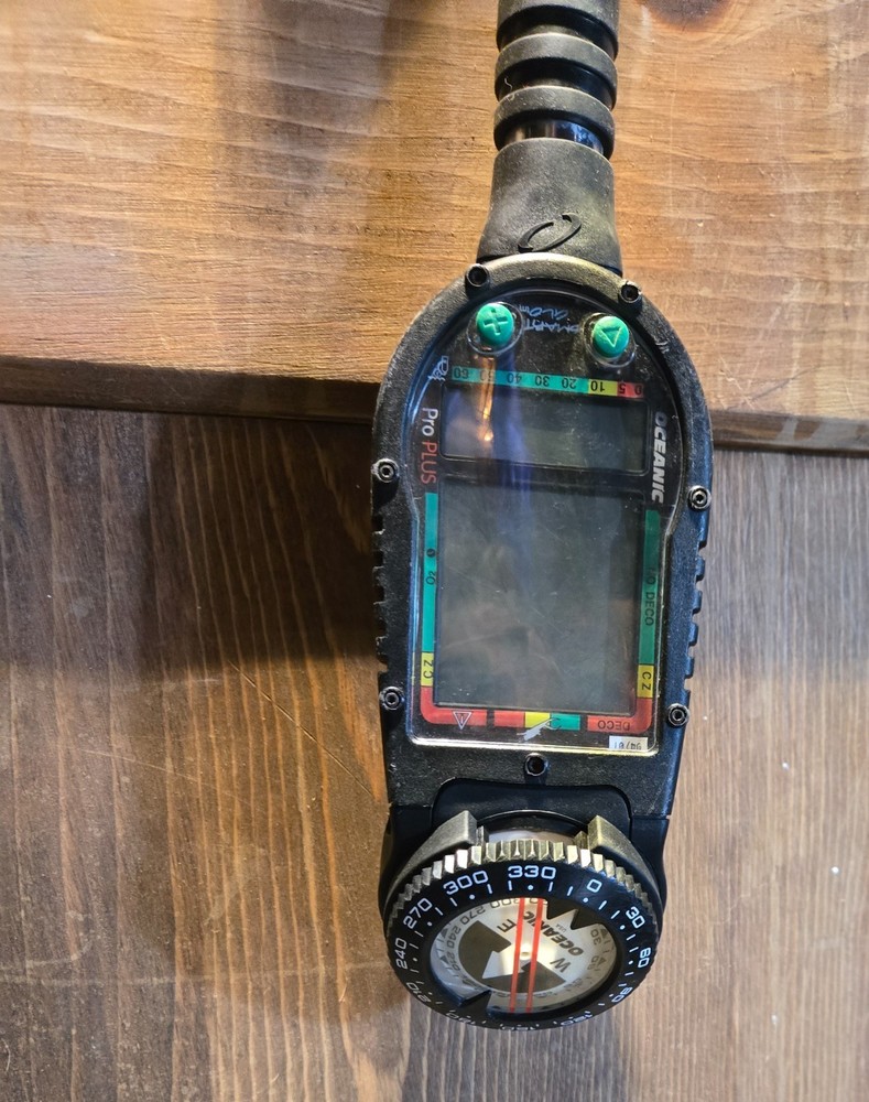 U.S. Divers Regulator Set,Includes Oceanic Datamax Pro Plus