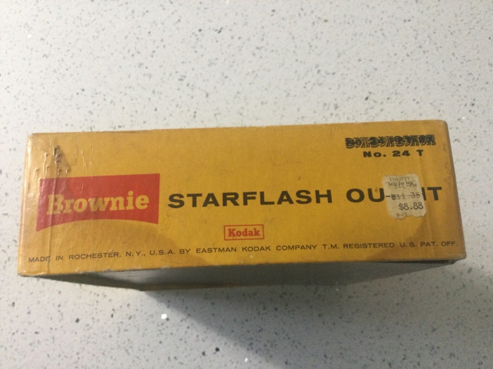 Vintage 1960s KODAK Brownie Camera Starflash Outfit Empty Box
