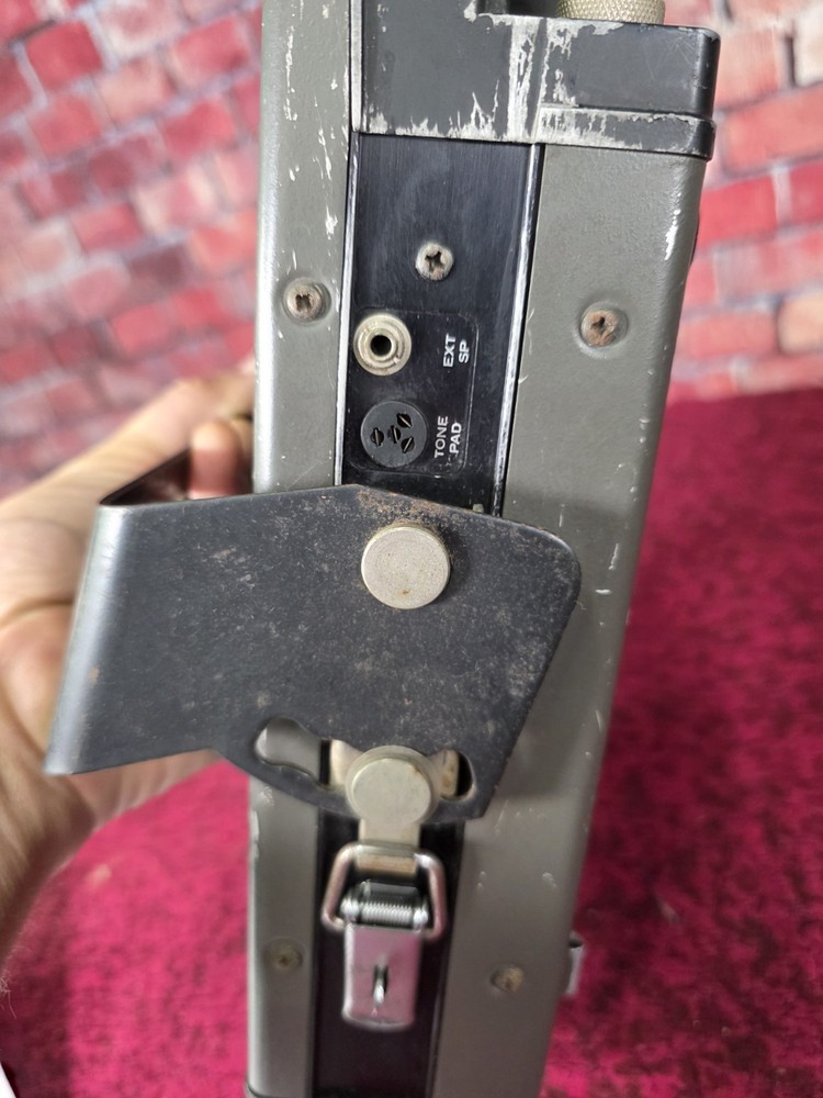 💥Video💥 Powers On💥#2 SERIAL 856 Kenwood TR-7400A 2 meter FM tranceiver