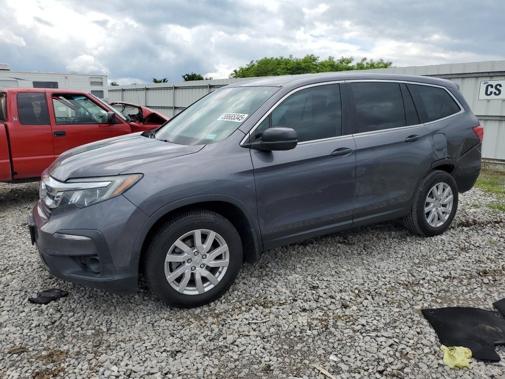 Used Headrest fits: 2019 Honda Pilot Grade A