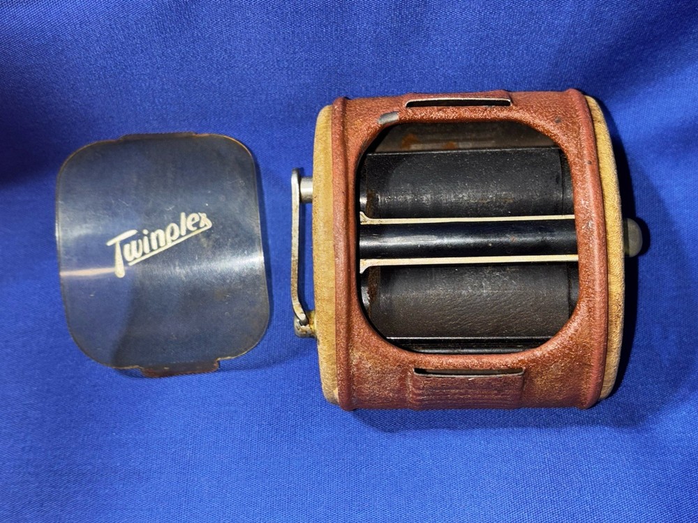 VINTAGE TWINPLEX STROPPER DOUBLE EDGE SAFETY RAZOR BLADE SHARPENER