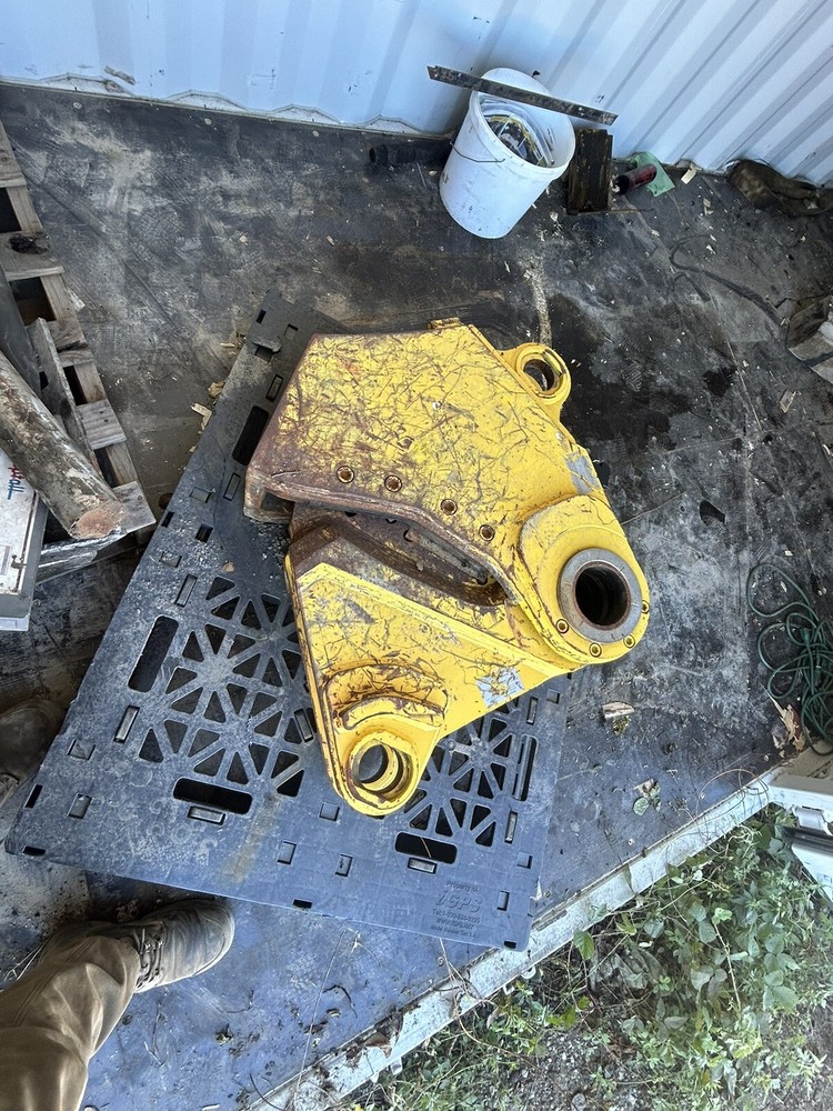 Epiroc CC 1600U Shear Jaw Set