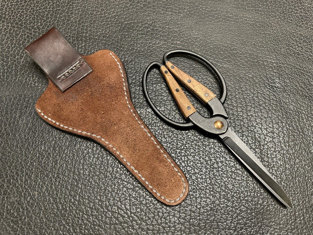 CUSTOM Leather Holster with Scissors - Barebones Shears / Dark Oil Sheath