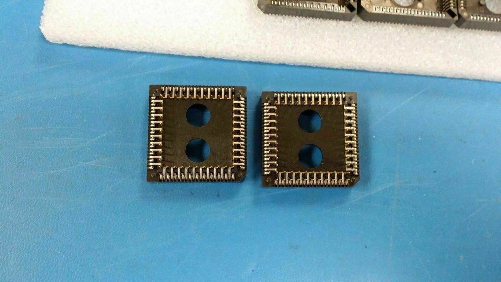 (5PCS) 84PIN PLCC SOCKET THRU HOLE CROSS TO 822473-7