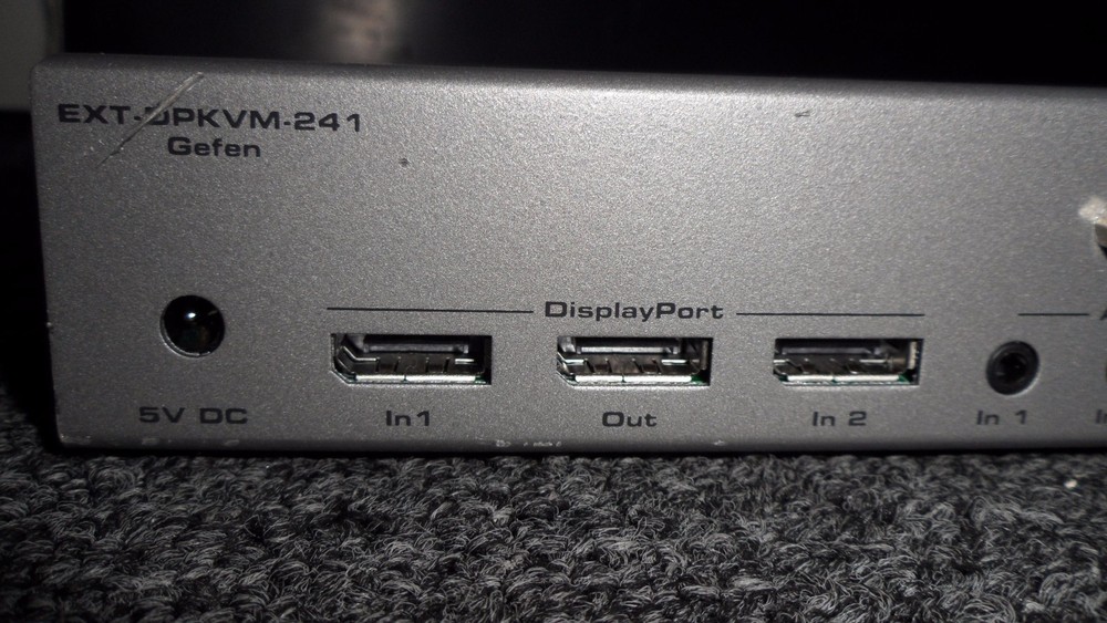Gefen EXT-DPKVM-241 DisplayPort KVM Switch