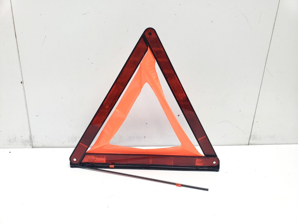 AUDI A6 C7 EMERGENCY WARNING HAZARD TRIANGLE 8K0860251 2017