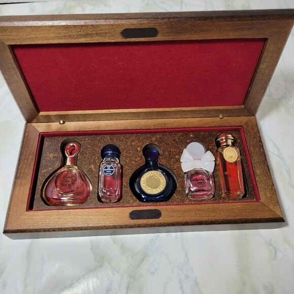Vintage Mini  Paris Eau Toiletti