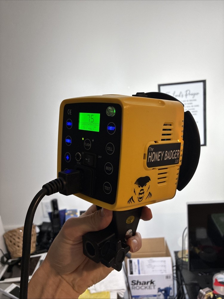 Interfit Honey Badger 320ws Compact Flash Head W/Accessories Read Tested working