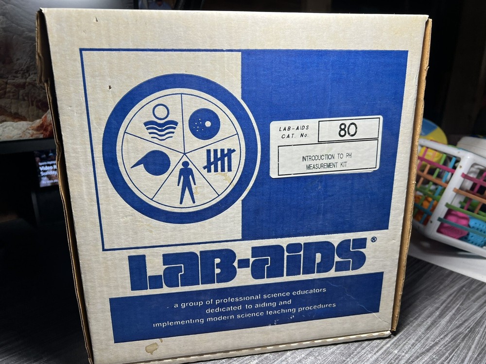 LAB-AIDS Science Lab Introduction to PH Measurement 80, partial bottles