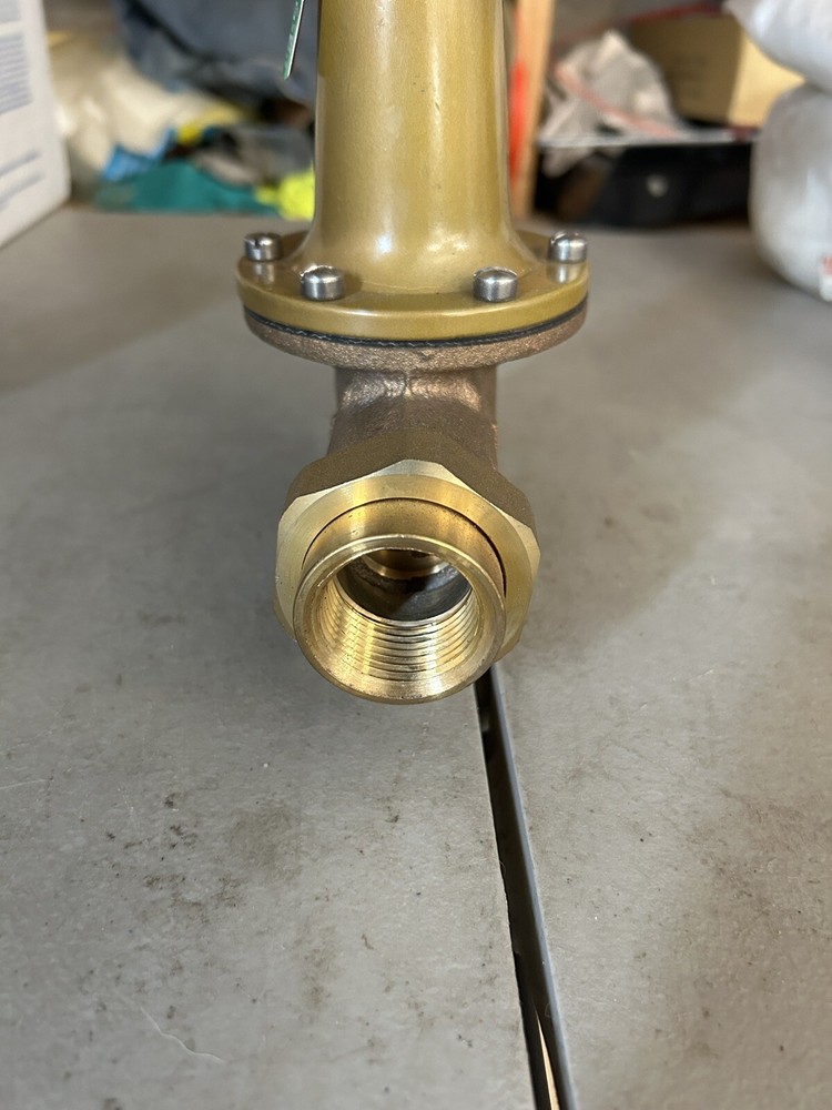 Watts pressure reducing valve 25AUB Z3