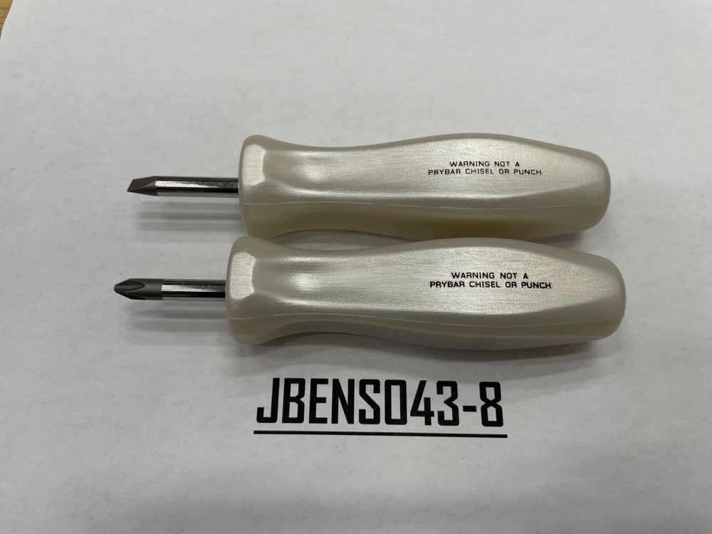 Snap-on Tools RARE PEARL WHITE 2pc Hard Standard Handle Stubby Screwdriver Set