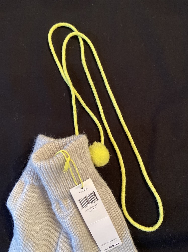 New BCBGeneration Mittens OS Gray Chartreuse Pom Pom String Acrylic