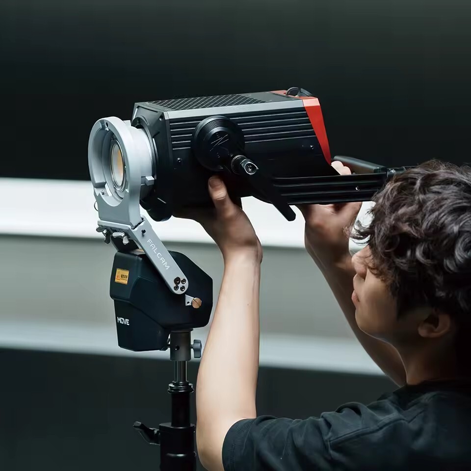 FALCAM Move LightGo Remote Control Lighting System Bowens Pan Tilt Stabilizer