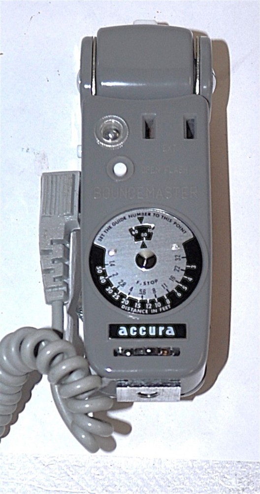 ACCURA BOUNCEMASTER FLASH NEEDS BATTERY & CAPACITOR COMMERCIAL SURPLUS