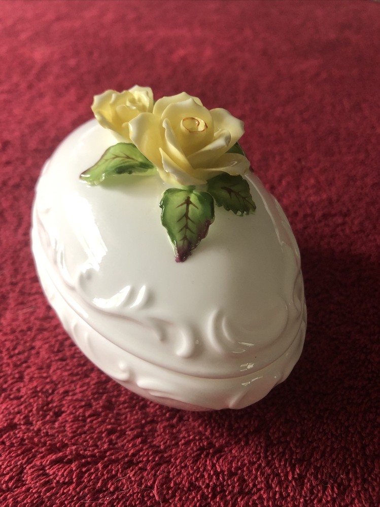 Gorham Egg Shaped Trinket Box By Maruri. Bone China