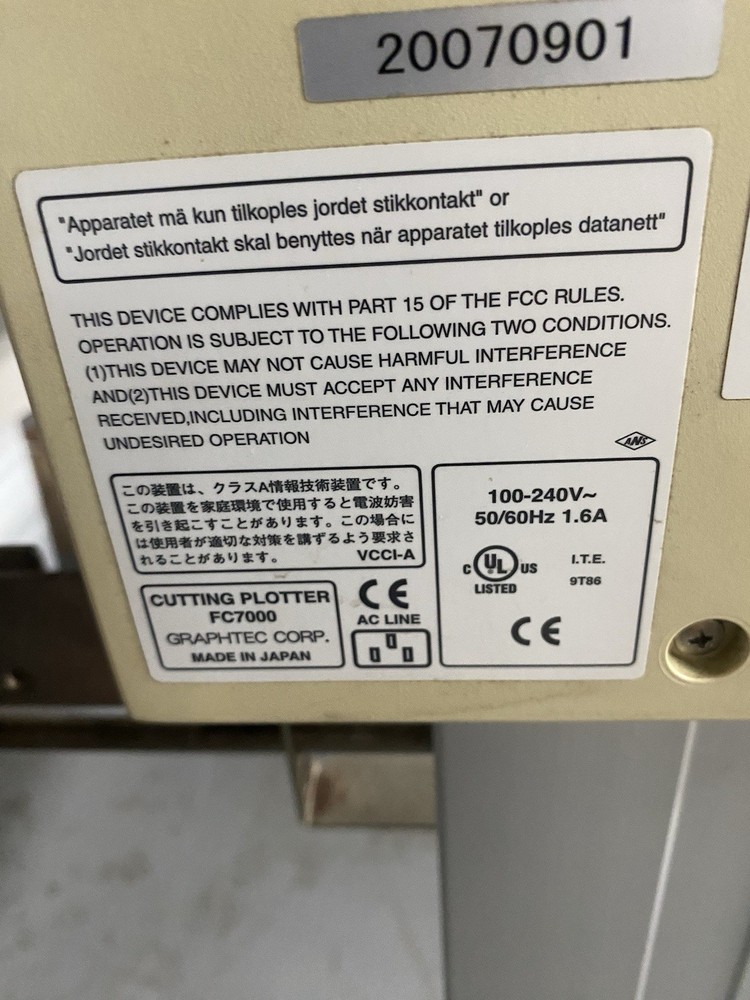 GRAPHTEC FC-7000 100, 48" INCH CUTTING PLOTTER