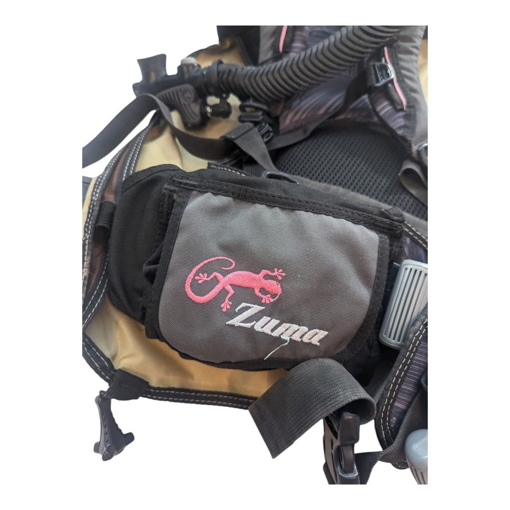 Aqualung Zuma - Size Small/Medium - 2 Patches