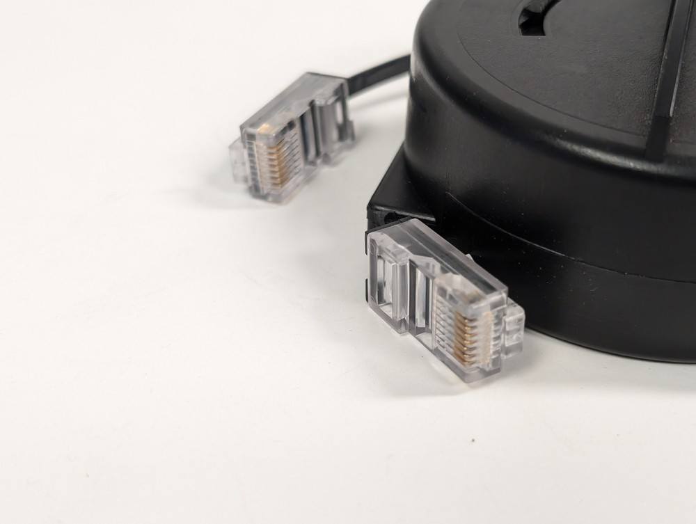 RJ-45 6' RETRACTABLE ETHERNET EXTENSION CORD