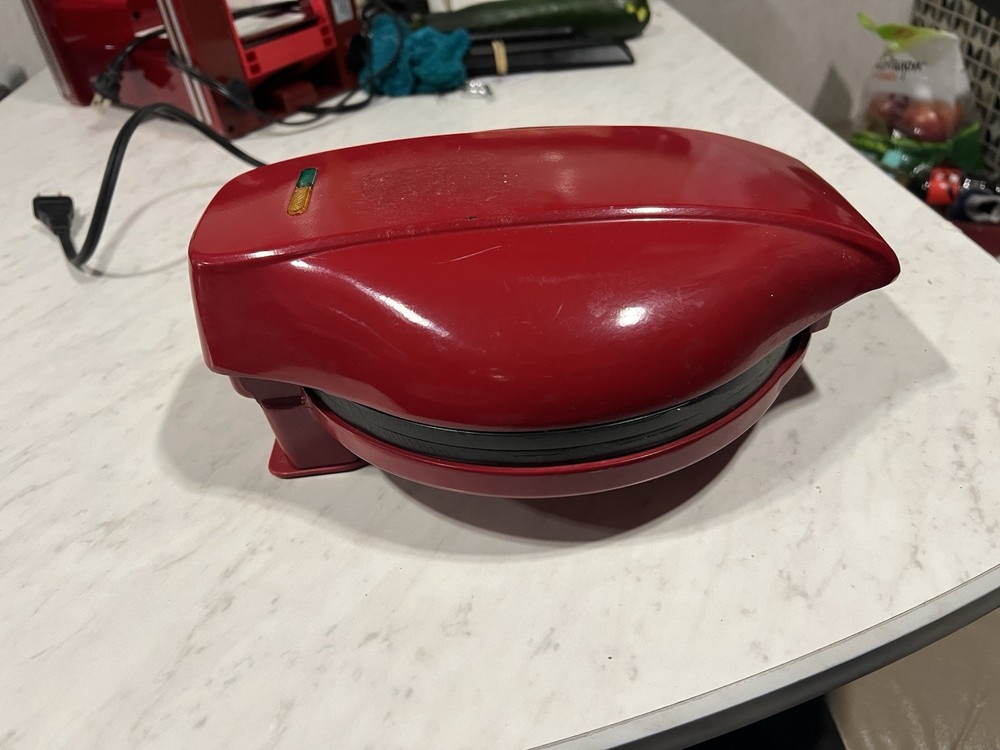 Red Electric Cupcake Muffin Maker 7-Compartment Non-Stick Indicator Light