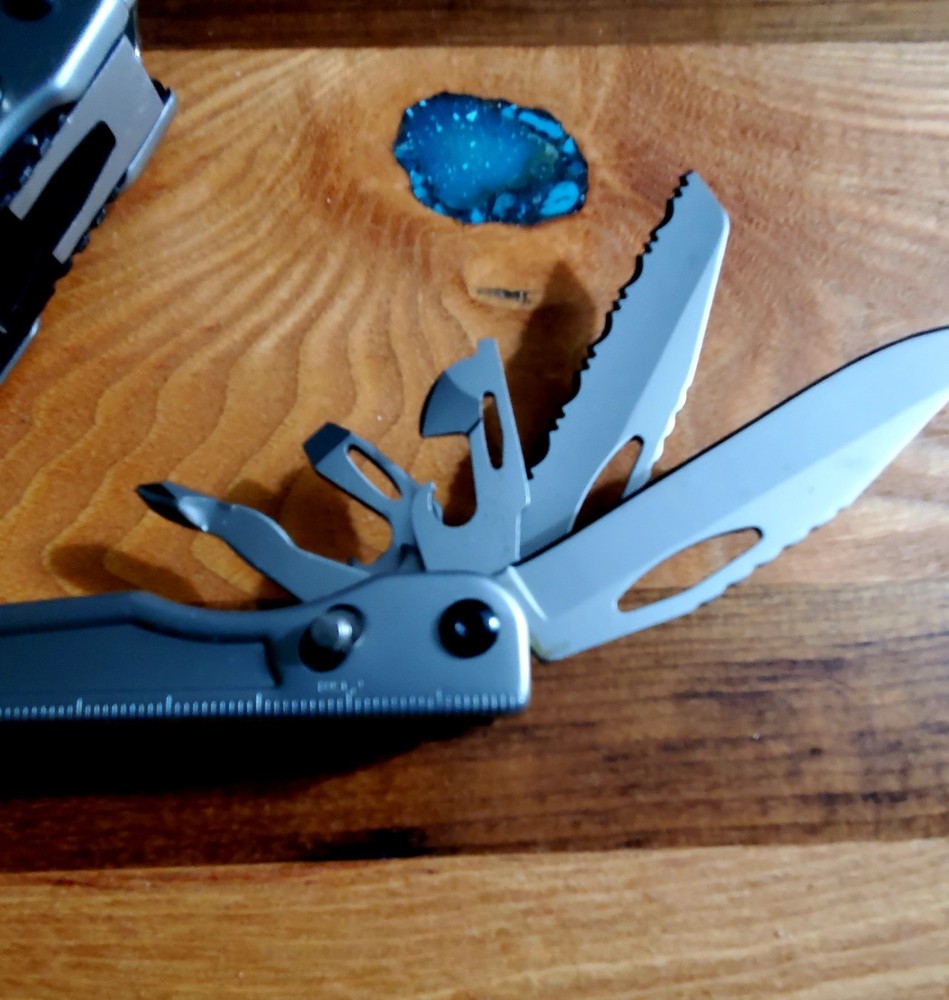 SOG PowerPlay Multitool Retired Pliers, Knives, File...