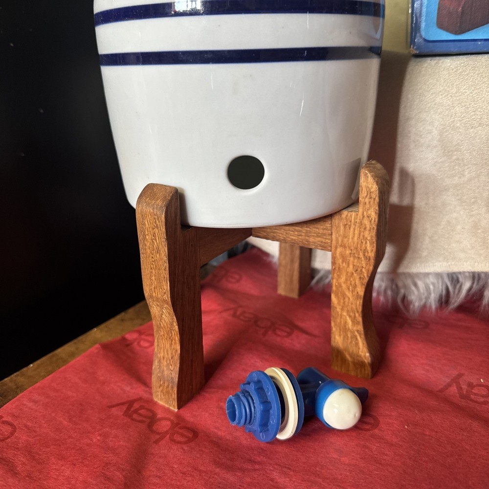 Water Crock Solid Ceramic Porcelain Dispenser 64 Oz Personal Tabletop Display