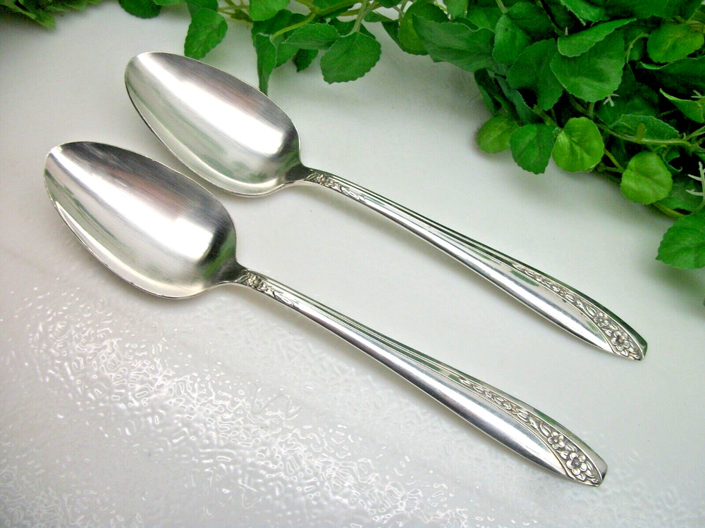 2 International Wm Rogers STARLIGHT Silverplate Solid Serving Spoons 1953