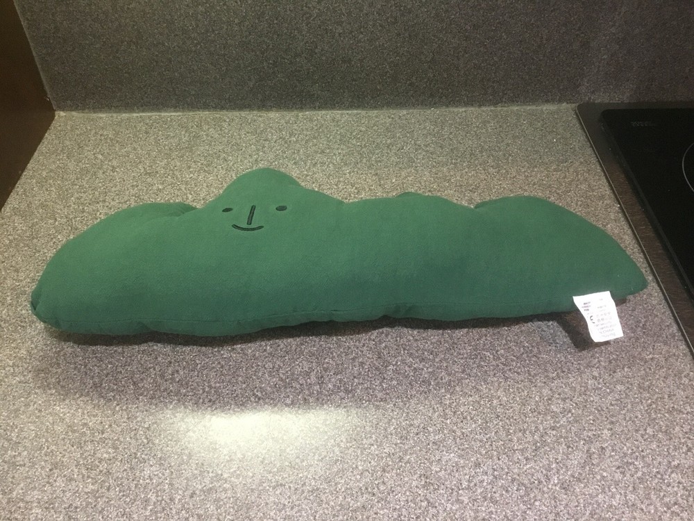 Muma Muing Cloud And Mountain Decorative And Posing Pillows Two Units